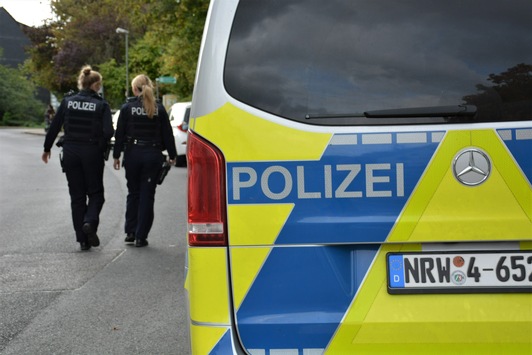 POL-ME: Fehler beim Abbiegen – Radfahrerin verletzt – 2506133
