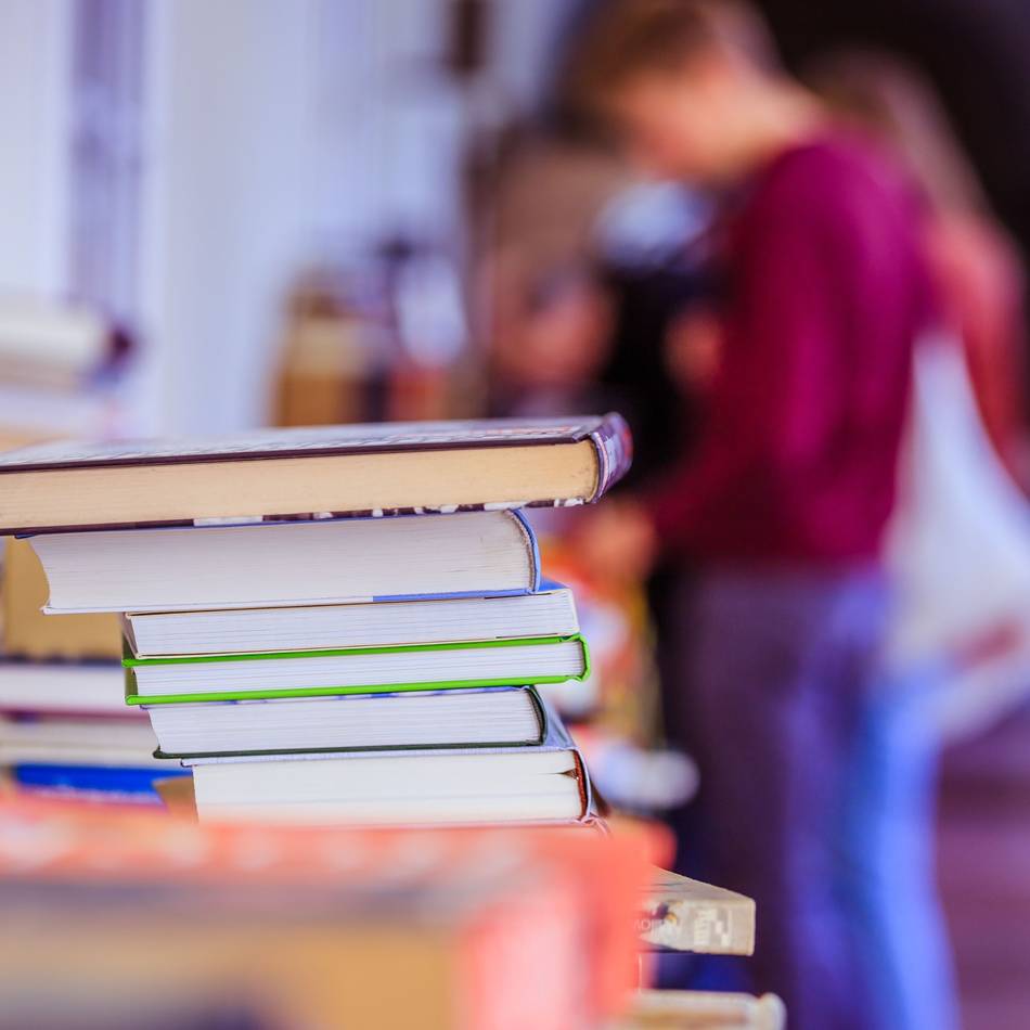 Medienflohmarkt in der Stadtbibliothek Hilden: Schnäppchen für die Sommerferien