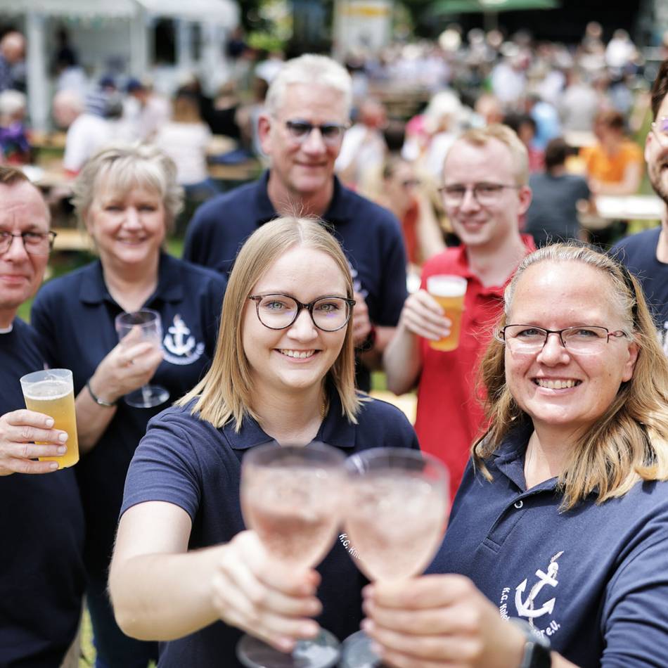 Das traditionelle Angerfest der Kniebachschiffer: Kniebachschiffer feiern Schlagerparty und Familienfest