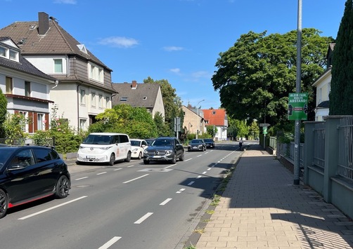 POL-ME: Sicherheit mit Seitenabstand – Polizei kontrollierte überholende Autofahrer – 2507073