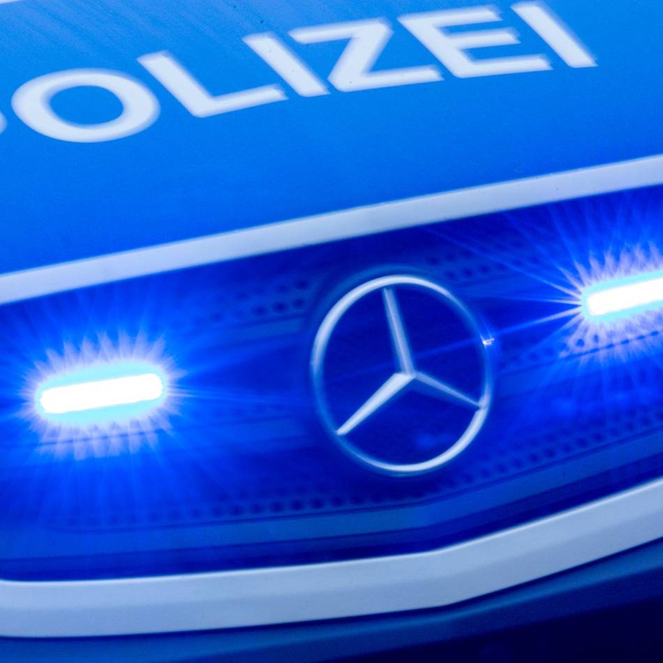 Die Polizei in Hilden sucht Zeugen: 30-Jährigen überfallen, ausgeraubt und geschlagen