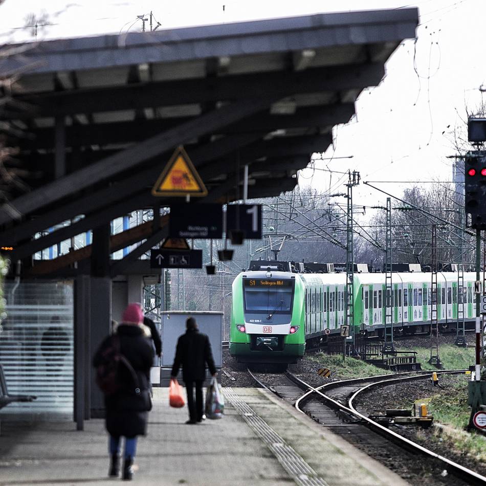 Invest von 1,7 Millionen Euro: Bahn erneuert Bahnsteigdach in Hilden