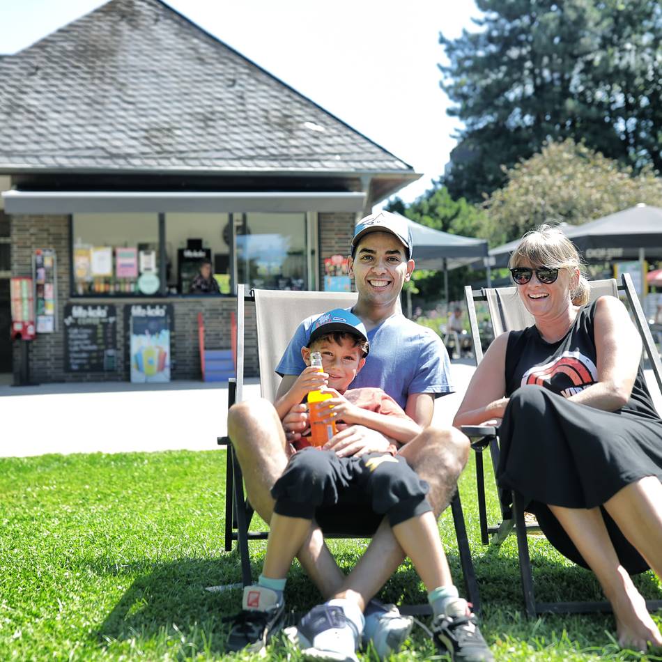 Stadt Hilden lädt ein zum Büdchentag: Currywurst, gemischte Tüte und Minigolf